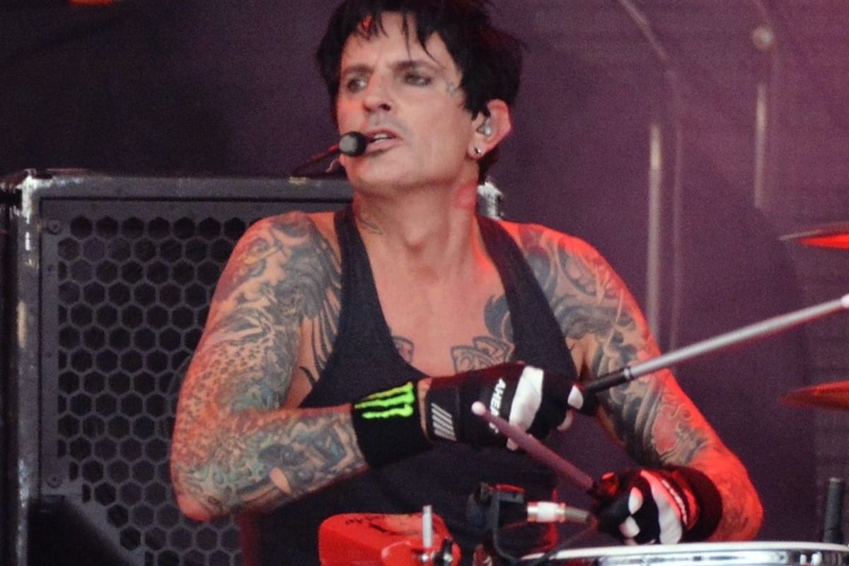 Is Tommy Lee From The Motley Crue A Very Good Drummer Or Just Mediocre? -  Lee Daily