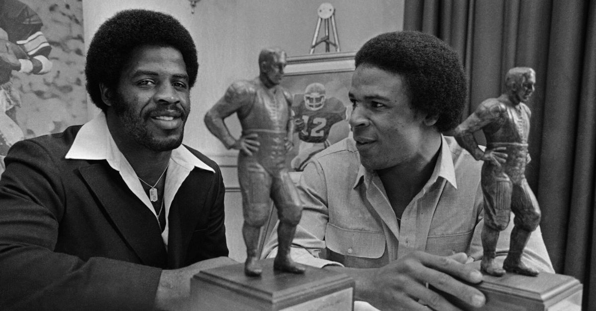 Charles White 1979 Heisman Trophy Winner Dies at 64