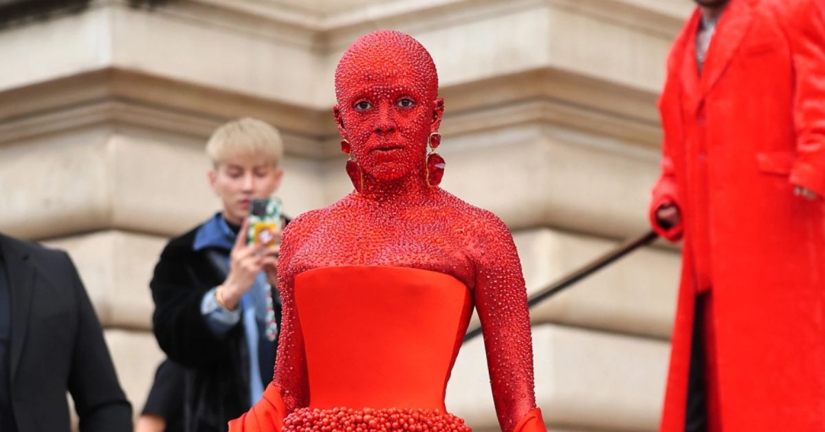 Doja Cat Attends 2023 Paris Fashion Week in 30,000 Swarovski Crystals