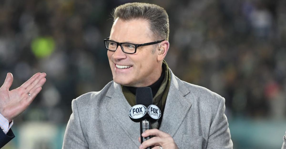 What Is The American Sports Commentor Howie Long Net Worth? Lee Daily