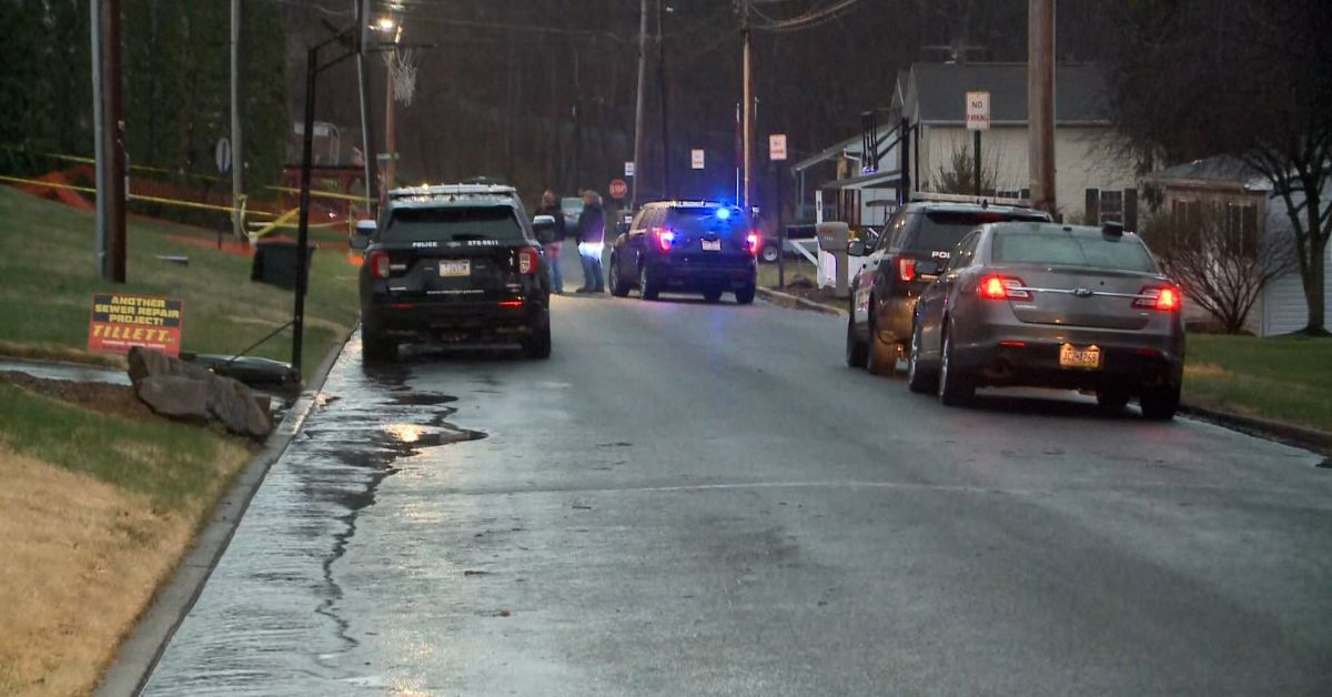 Shooting in Pennsylvania Leaves 1 Police Officer Dead and 1 Injured