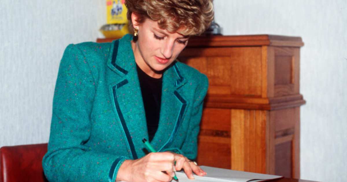 Princess Diana's Personal Letters To Be Auctioned During Her Divorce From King Charles