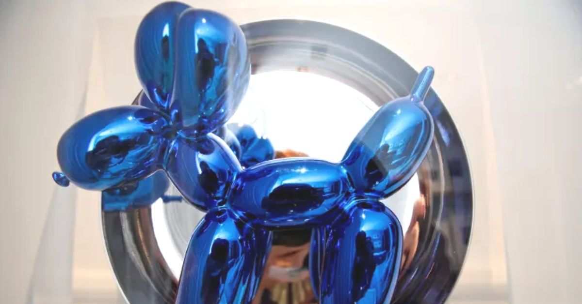 Fair Accidently Destroys a Jeff Koons Sculpture