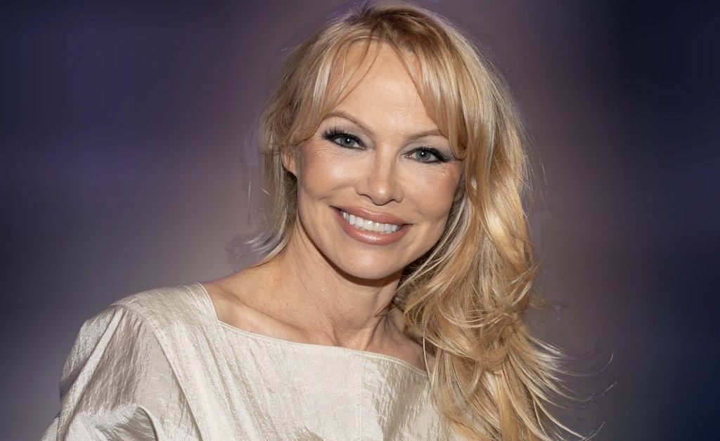 Is Pamela Anderson Married 