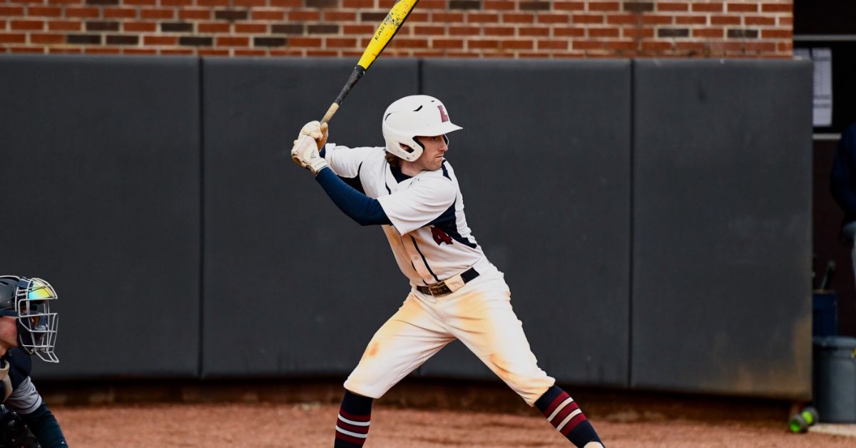 Lee Baseball Team Split in Saturday Doubleheader