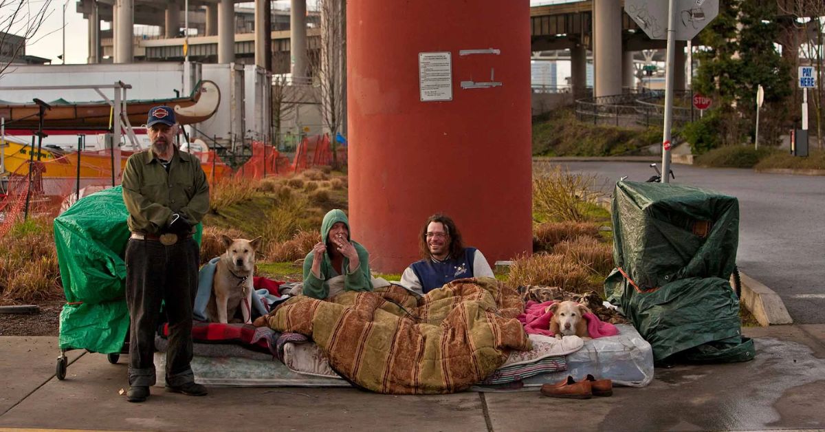 Oregon Homeless to Receive $1000