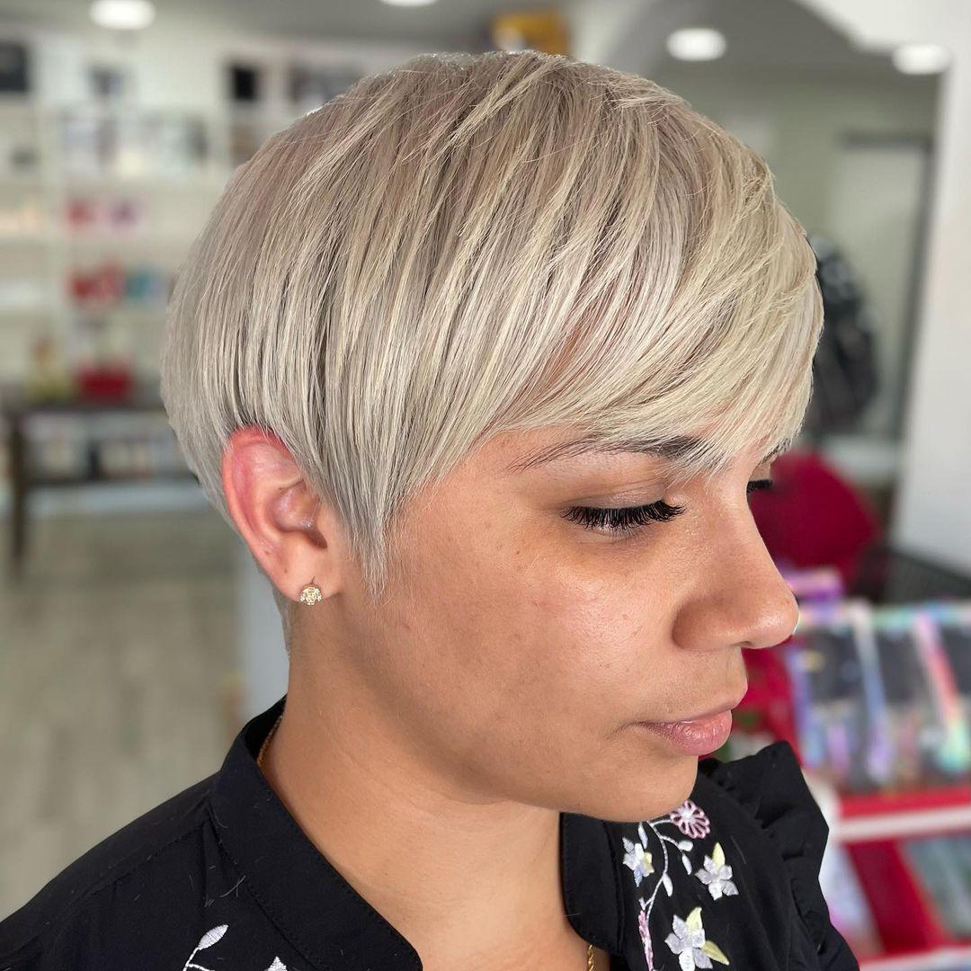 Unleash Your Style With A Chic Pixie Cut