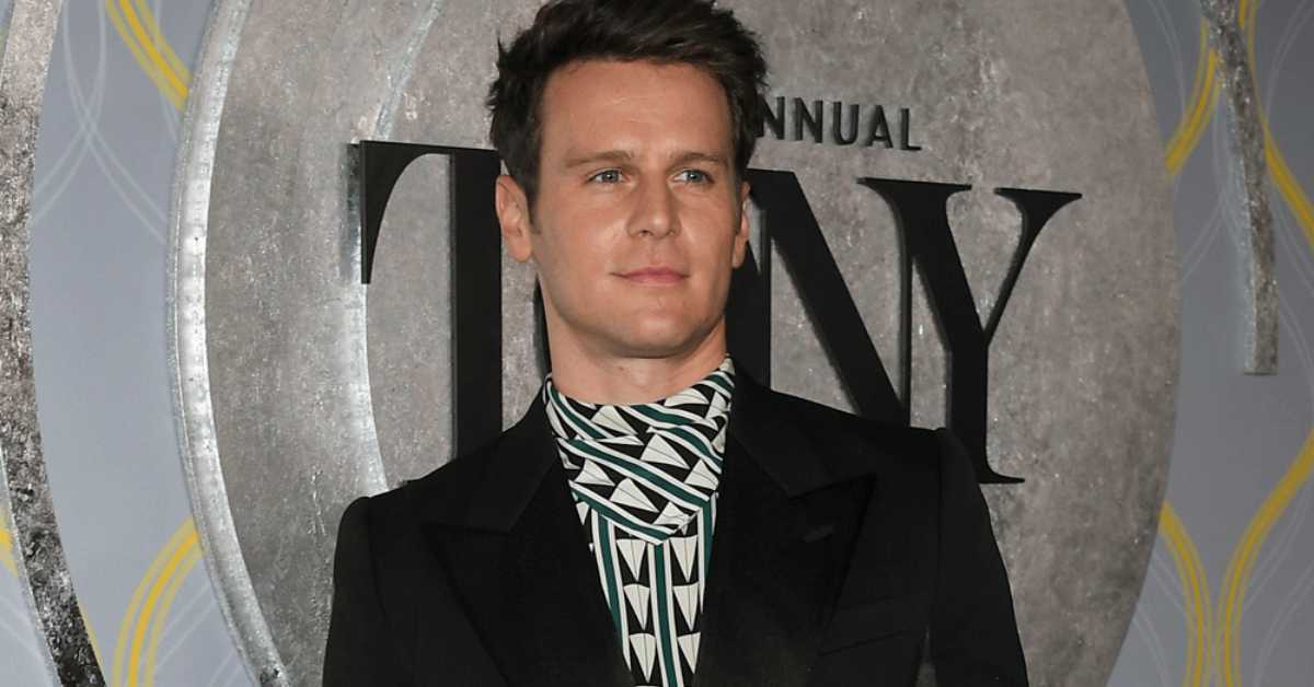 is jonathan groff gay