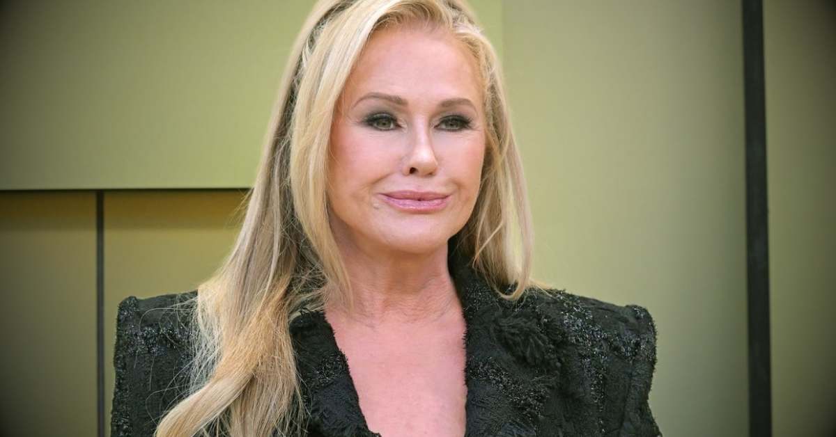 kathy hilton wealth