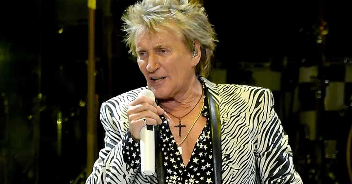 is rod stewart still alive